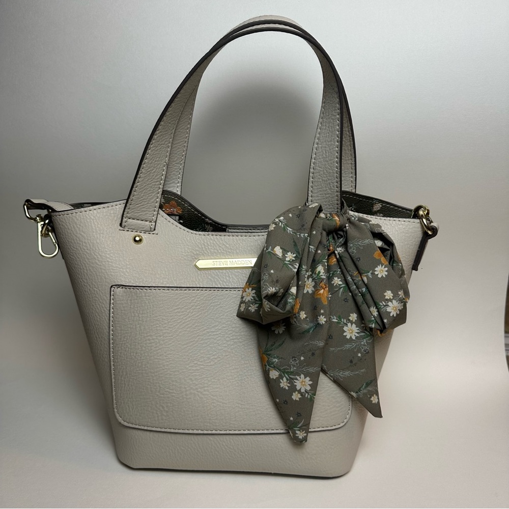 Steve Madden Off White Purse with Green Handkerchief